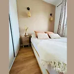 Cosy Easy Check-in 10 Min Parking Wifi Rapide Apartment Bussy-Saint-Georges